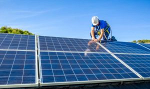 Installation et mise en production des panneaux solaires photovoltaïques à Riantec